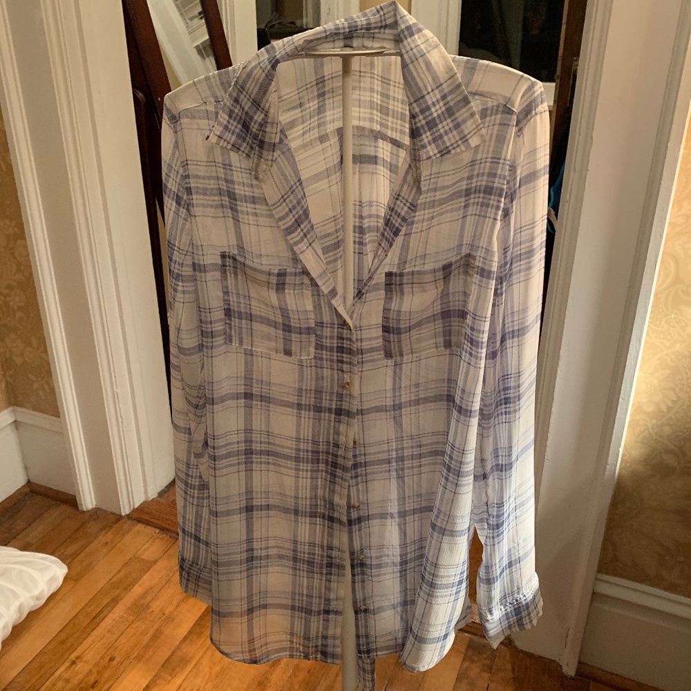 Hi lister sheer blouse/tunic. Long snd  sheer. Bought‎ at a sale
